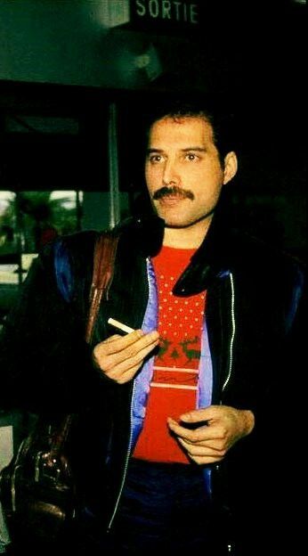 The unforgettable Freddie mercury I Want Him Back, Freddie My Love, Freddy 3, King Of Queens, Freddy Mercury, Queen Love, Roger Taylor, Queen Freddie Mercury, John Deacon