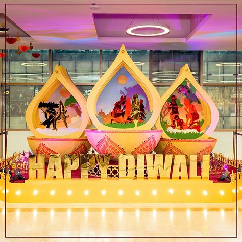 Diwali Background Decoration, Mall Decoration Ideas, Diwali Decorations At School, Diwali Theme Decoration, Diwali Installation, Diwali Decorations Ideas, Diwali Board, Diwali Theme, Diwali Crafts