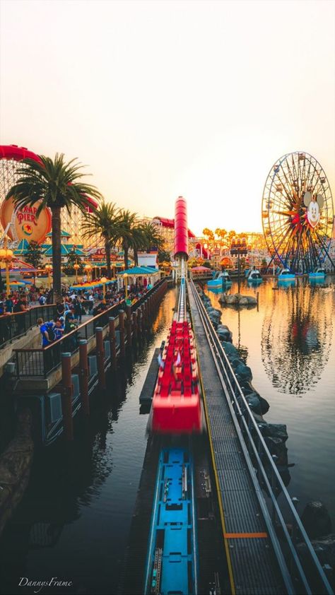 Photo: @dannysframe on Instagram #Disneyland #californiaadventure #california #park #incredicoaster #pixar #Pier #ferriswheel #ride #Rollercoaster #attraction #water #reflection #mickey #disney #photo #wallpaper #instagram #aesthetic #photography #sunset #palm #trees Hidden Mickeys Disneyland, Pier Wallpaper, Trip Manifestation, Disneyland Wallpaper, Adventures Wallpaper, Disney Core, Park Pics, Pixar Pier, Aesthetic California