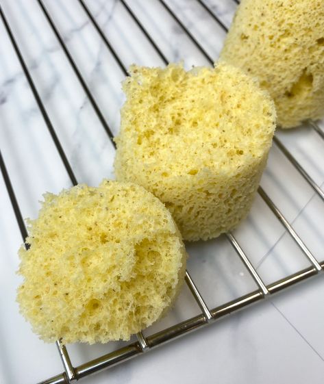 Hazelnut microwave sponge no siphon , pastry , recipe Encyclopaedia Microwave Sponge Cake, November Dinner, Microwave Sponge, Fluffy Cake, Time And Patience, Dessert Cookbooks, Amazing Desserts, Microwave Recipes, Plated Desserts