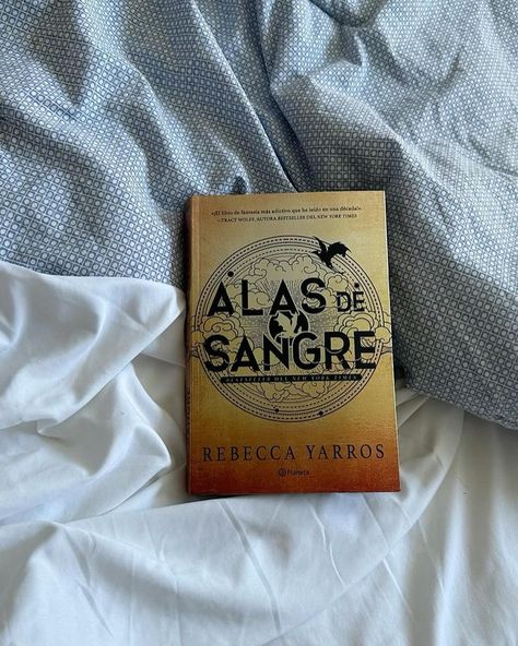 Alas de Sangre🐉 Solamente diré que me viví la historia 🪴📚. #alasdesangrelibro #rebeccayarros #fantasia Glow Up, Book Lists, Books To Read, Literature, Instagram Photos, Photo And Video, Reading, The World, Books