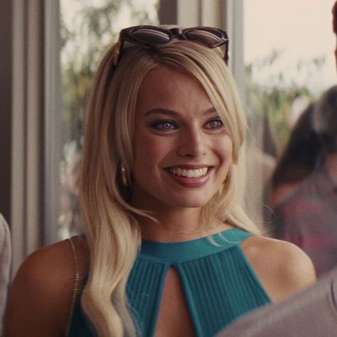 Margot Robbie in “The Wolf Of Wall Street”, 2013 Margot Robbie Wolf, Blonde Halloween Costumes, The Wolf Of Wall Street, Turkish Women Beautiful, Aesthetic Light, Wolf Of Wall Street, Blonde Bombshell, The Wolf, Margot Robbie