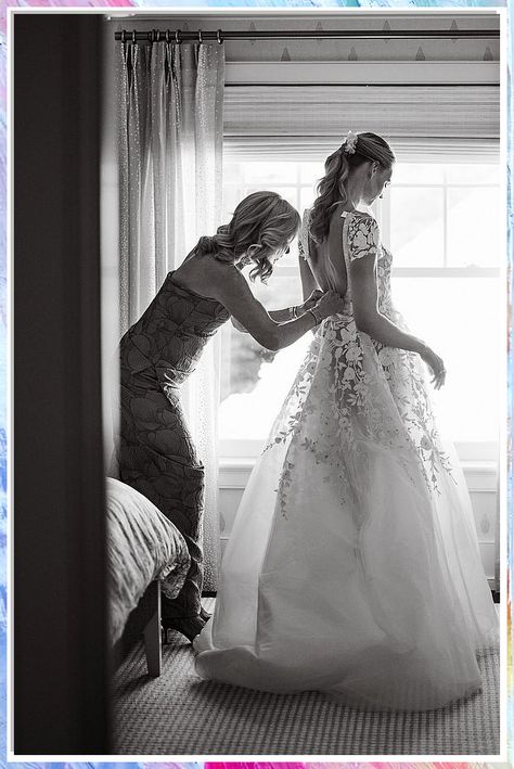 Looking to capture stunning shots on your big day? Check out these 10 wedding photography ideas and tips to make your wedding album unforgettable! From candid moments to creative poses, these tips will help you create timeless memories. Picture Wedding Ideas, Wedding Mother Daughter Pictures, Wedding Shots Photography Photo Ideas, Photography For Wedding, Wedding Photos Ideas For Photographers, Wedding Day Photo Poses, Pictures For Wedding Day, Bride Photo Ideas Wedding Day, Inspo Wedding Photos