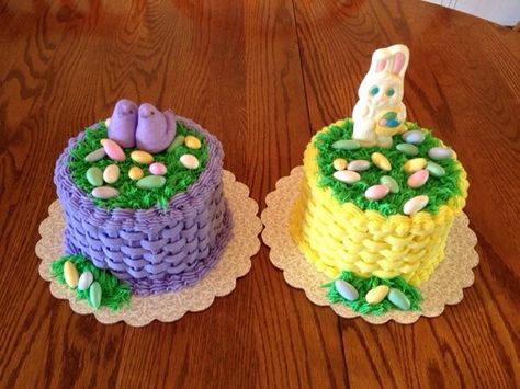 Easter Mini Cakes, Basket Cakes, Holiday Cake Designs, Easter Cake Designs, Easter Themed Cakes, Easter Cake Decorating, Easter Basket Cake, Fun Easter Treats, Basket Cake