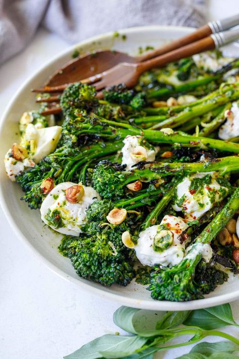 Grilled Broccolini with burrata cheese, toasted hazelnuts and basil oil- a tasty summer side dish perfect for outdoor dinners and gatherings. Brocolini Recipes, Broccolini Recipes, Broccolini Recipe, Pescatarian Meals, Grilled Broccolini, Burrata Recipe, Salty Recipes, Winter Salads, Roasted Broccolini