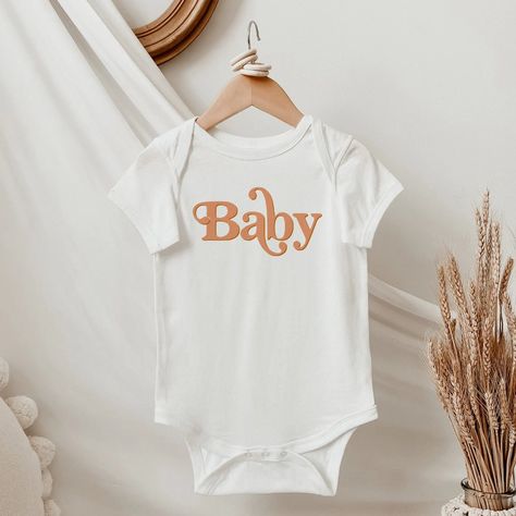 Retro Writing, Bohemian Sun, Groovy Fashion, Hockey Baby, One Piece Jumper, Orange Baby, Retro Baby, Cadeau Photo, Baby Jumpsuit