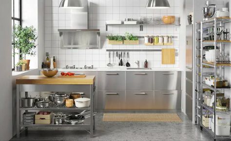 Ikea Kitchen Storage Ideas - Nestrs Stainless Steel Kitchen Design, Small Kitchen Island Ideas, Organiser Cucina, Commercial Kitchen Design, Bakery Kitchen, Industrial Kitchen Design, Stainless Kitchen, Kitchen Models, Kitchen Cabinet Colors