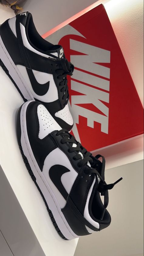 Dunk Noir, Panda Dunks Aesthetic, Nike Dunk Panda, Sneakers Dunks, Nike Dunk Low Black White, Dunk Panda, Nike Panda Dunks, 2024 List, Nike Dunks Low