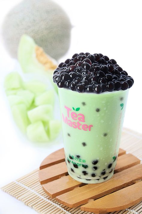 Green Honeydew Milk Tea Honeydew Milk Tea, Boba Pearls, Unique Drink, Discount Design, Watercolor Food, Ice Creams, Boba Tea, Honeydew, Bubble Tea