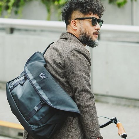 Rikki Sato on Instagram: “My favorites are suit style and bicycle and messenger bag. . . . #suitstyle #manhattanportageblacklabel #manhattanportage #messenger…” Manhattan Portage, Suit Style, Suit Fashion, Black Label, My Favorites, Sling Backpack, Manhattan, Camera Bag, Messenger Bag