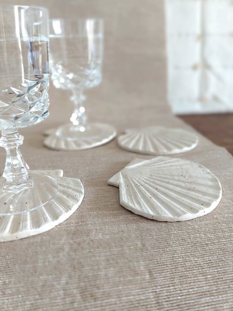 Air Dry Clay Coasters Tutorial: Perfect for Beginners and Experts Diy Handcraft Ideas, Sun Air Dry Clay, Summer Air Dry Clay Ideas, Air Dry Clay Kitchen Ideas, Air Dry Clay Sea Shells, Shell Clay Art, Air Clay Coasters, Hobby Clay Ideas, Useful Clay Crafts