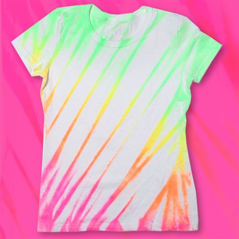 iLoveToCreate Blog: Neon Fabric Spray Paint Shirt DIY + Video Tutorial Fabric Spray Paint Shirt, Spray Paint Shirt, Neon Spray Paint, Neon Fabric, Paint Shirt, Fabric Spray Paint, Ty Dye, Neon Paint, Neon Jungle