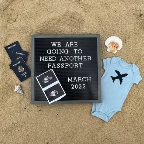 Summer Time Pregnancy Announcement, Cruise Baby Announcement, Baby Announcement On The Beach, Italy Pregnancy Announcement, Pregnancy Announcement On The Beach, Beach Pregnancy Announcement With Kids, Baby Announcement Beach Ideas, Cruise Pregnancy Announcement, Baby Beach Announcement