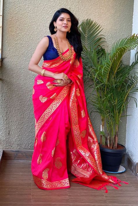 Pink Blouse Design, South Indian Wedding Saree, Peach Saree, Indian Designer Sarees, Party Wear Saree, Wedding Silk Saree, Wedding Sarees, Wedding Saree Indian, Saree Trends