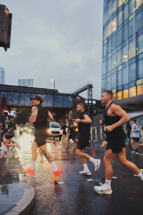 Loyal fans of the brands took over the streets of London from Puresport’s HQ in Southwark, running down the River Thames and passing iconic London landmarks such as the Houses of Parliament and The London Eye. Puresport Run Club, Running Club Aesthetic, Run Club Aesthetic, London Running, Run Aesthetic, Running London, Running Community, Post Run Stretches, Best Running Gear