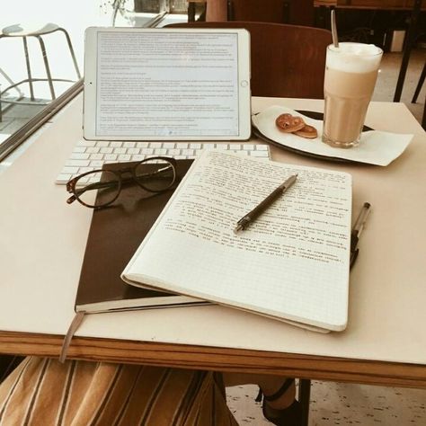 Coffee Study, Office Organization At Work, Study Organization, Studying Life, Study Motivation Inspiration, School Inspiration, Study Space, Studying Inspo, Work Organization