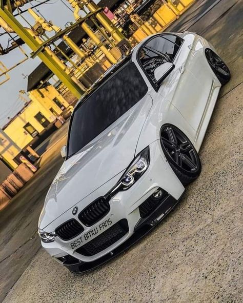 Car Aesthetic Bmw, Old Bmw Cars, Bmw I8 Black, Bmw Car Aesthetic, Aesthetic Bmw, Bmw I5, Mustang Car Aesthetic, 2023 Ford Mustang, Bmw White