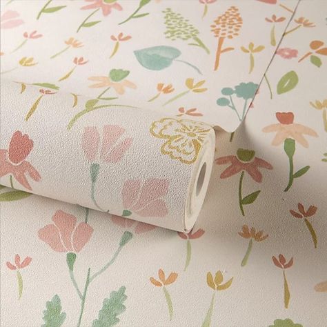 Bedroom Wallpaper Cream, Amelie Bedroom, Flower Wallpaper Bedroom, Wallpaper Neutral, Matt Wallpaper, Cottage Wallpaper, Baby Room Diy, Big Bedrooms, Floral Carpet