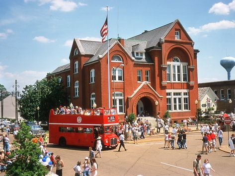 College Tours, Mississippi Travel, Oxford Mississippi, Oxford Ms, Hotty Toddy, William Faulkner, University Of Mississippi, Conde Nast Traveler, Conde Nast