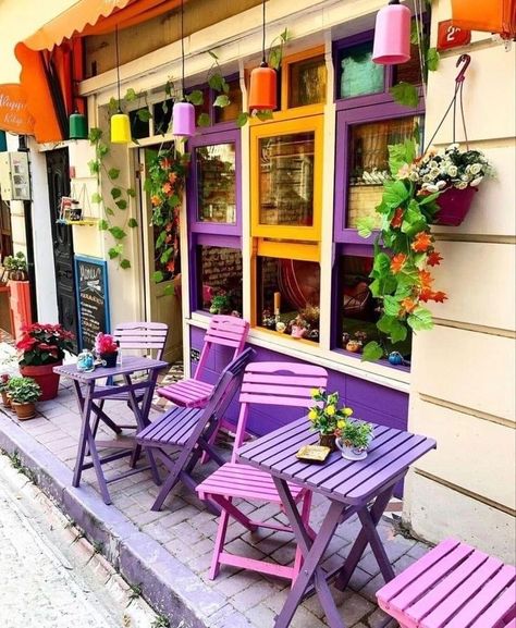 Cafe Design Colorful, Interior Design Colorful, Purple Cafe, Colorful Cafe, Colorful Room, Colorful Room Decor, Outdoor Restaurant Design, Small Cafe Design, Coffee Shop Interior Design