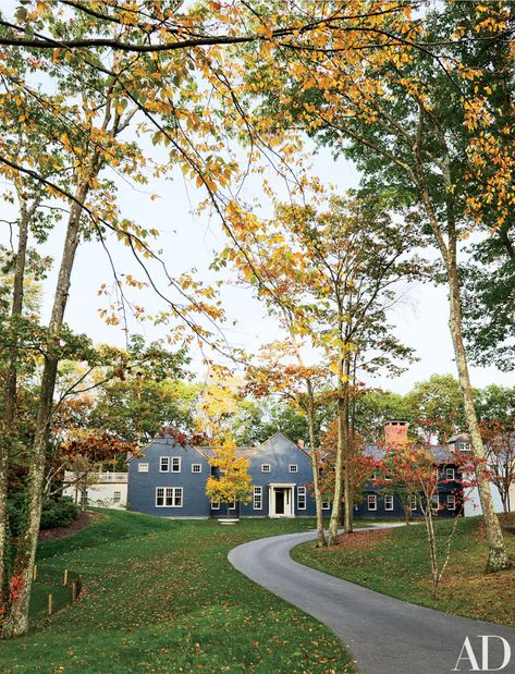 India Mahdavi Brings Her Signature Style to a Connecticut Country Home | Architectural Digest India Mahdavi, Louisiana Homes, Barn Conversion, Old Barns, Concrete Decor, Country Farm, Barn Style, Country Home, Rustic Barn