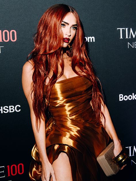 Jessica Rabbit Hair, Megan Fox Hair Color, Megan Fox Face, Bright Red Hair Color, Red Hair Outfits, Megan Fox Hair, Megan Denise Fox, New York October, Bright Red Hair