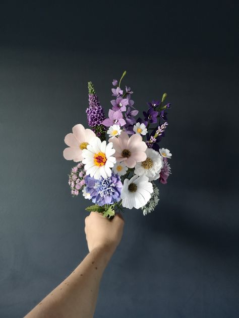 Crepe Paper Wild Flowers, Paper Flowers In Vase, Paper Wildflowers Diy, Crepe Flower Bouquet, Crepe Bouquet, Crepe Paper Flowers Bouquet, Crepe Paper Bouquet, Crepe Paper Flower Bouquet, Purple Paper Flowers