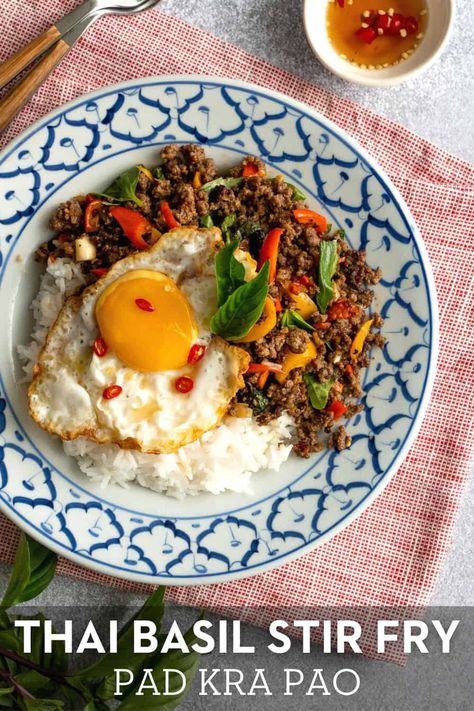 Stir Fry With Beef, Basil Stir Fry, Pad Kra Pao, Rice Recipe Easy, Thai Basil Beef, Fried Rice Recipe Easy, Thai Kitchen, Cooking Jasmine Rice, Ground Beef Recipes Healthy