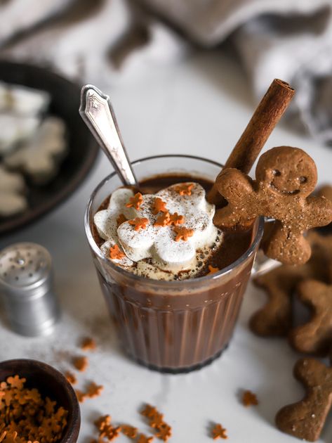 Gingerbread Hot Chocolate Recipe, Gingerbread Hot Cocoa, Gingerbread Hot Chocolate, Gingerbread Syrup, Homemade Hot Cocoa, Hot Cocoa Recipe, Cocoa Recipes, Molasses Cookies, Homemade Hot Chocolate