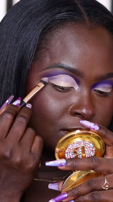 Cut Crease Hooded Eyes, Eyeshadow For Hooded Eyes, Hooded Eye Makeup Tutorial, Maquillage Yeux Cut Crease, Cut Crease Tutorial, Cut Crease Eyeshadow, Wedding Makeup For Brown Eyes, Makeup For Black Skin, Cut Crease Makeup