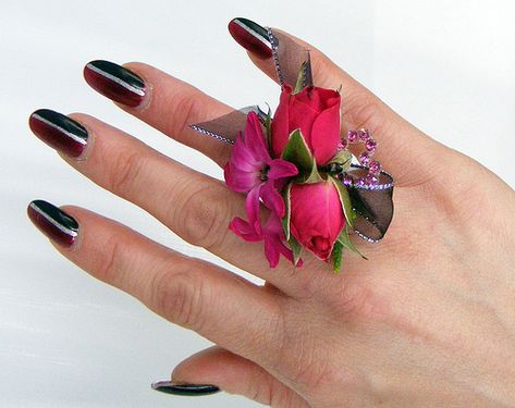 Prom Rings, Prom Corsage And Boutonniere, Corsage Prom, Floral Trends, Prom Flowers, Flower Corsage, Corsage Wedding, Metro Detroit, Wrist Corsage