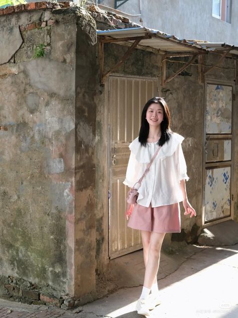 Minimalist Summer Outfit Casual, White Top Aesthetic, Japanese Summer Outfits, Japanese Fashion Summer, Vintage Japanese Fashion, Korean Fashion Summer Dresses, Japanese Fashion Women, Japanese Summer, Korea Dress