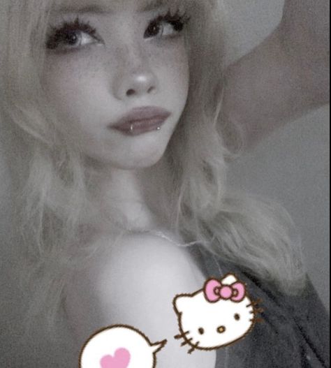 Kawaii Egirl, Blonde Goth, Egirl Pfp, Egirl Aesthetic, Doll Eye Makeup, Alt Makeup, Arte 8 Bits, Swag Makeup, Cute Makeup Looks