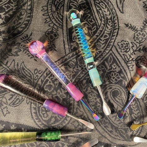 Zachary Canuel (@zacstronaut_glass) • Instagram photos and videos Dabber Art, Group Shots, January 9, Tool Set, Glass Art, Handles, Tools, Instagram Photos, Glass