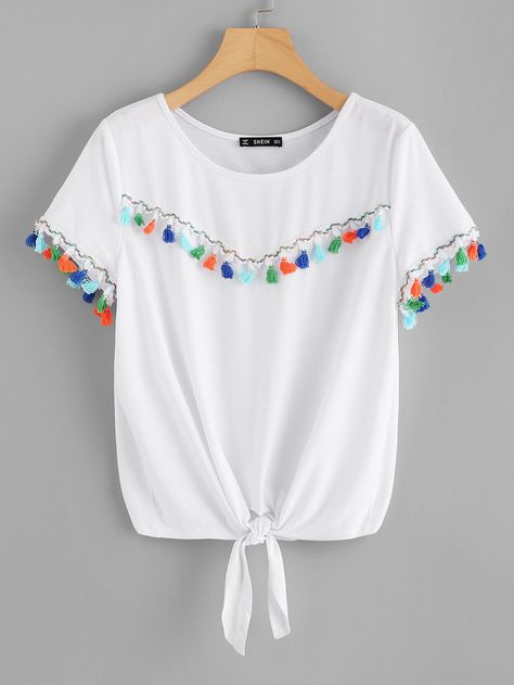 Camiseta con detalle de flecos y nudo en la parte delantera -Spanish SheIn(Sheinside) Casual T Shirt, Cute Tshirts, Fashion Tops, Workout Tee, Casual T Shirts, Summer Casual, Workout Shirts, Fashion Clothes Women, Casual Women