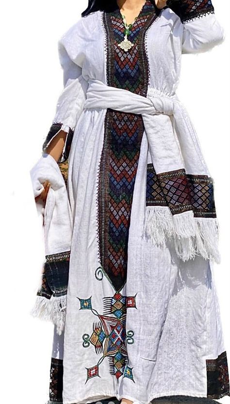 Amhara Culture, Raya Dress, Ethiopian Culture, Dress With Elastic Waist, Traditional Dress, African Women, Cute Cartoon Wallpapers, Ethiopia, Traditional Dresses