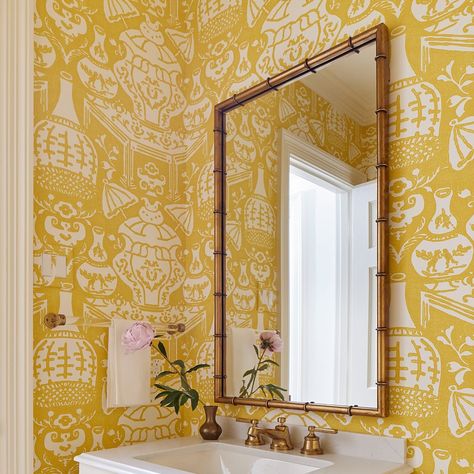 Blue and White Is Always Right: See Inside This Family-Friendly Dallas Home White Bathroom Inspiration, Long Living Room, Charleston Style, Powder Room Decor, Bathroom Color Schemes, Powder Room Design, Yellow Decor, Yellow Bathrooms, Bathroom Color