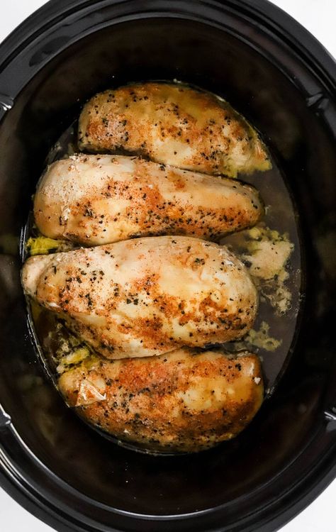 Moist Crockpot Chicken Breast, Cook Chicken In Crockpot, Slow Cooker Chicken Breast, Chicken Breast Recipes Slow Cooker, Best Crockpot Chicken, Skinless Chicken Breast Recipes, Crossfit Nutrition, Chicken Breast Slow Cooker, Chicken Boneless Breast Recipes