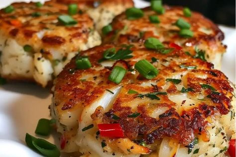 Original Old Bay Crab Cakes Recipe Old Bay Crab Cake Recipe, Legal Seafood Crab Cake Recipe, Best Crab Cakes Recipe Maryland, Maryland Crab Cakes Recipe, Crab Cakes Recipe Best, Faidleys Crab Cakes Recipe, Frozen Crab Cakes, Old Bay Crab Cakes, Original Old Bay Crab Cakes