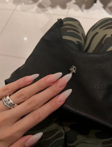 Long Round Nails, Kim Kardashian Nails, Kardashian Nails, Classy Almond Nails, Mickey Nails, Small Nails, Nails Salon, Soft Nails, Acrylic Nails Coffin Short