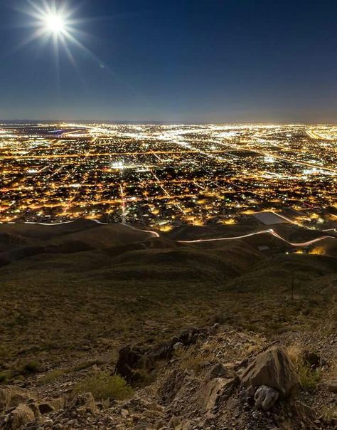 EL PASO VIEWED FROM THE FRANKLIN MOUNTAINS  Courtesy of One of the Brave. This is for sale as a print: https://www.facebook.com/1ofthebrave/posts/924009691075095 El Paso El Paso Texas Photography, Texas City, Sun City, Dream Holiday, Scenic Drive, The Brave, City Aesthetic, The Edge, Night Skies