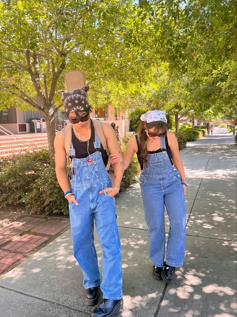 Punk Couple, Bandana Outfit, 80s Fashion Trends, Clothes Reference, Couple Fashion, Overalls Outfit, Punk Outfits, 80s Fashion, Modest Outfits