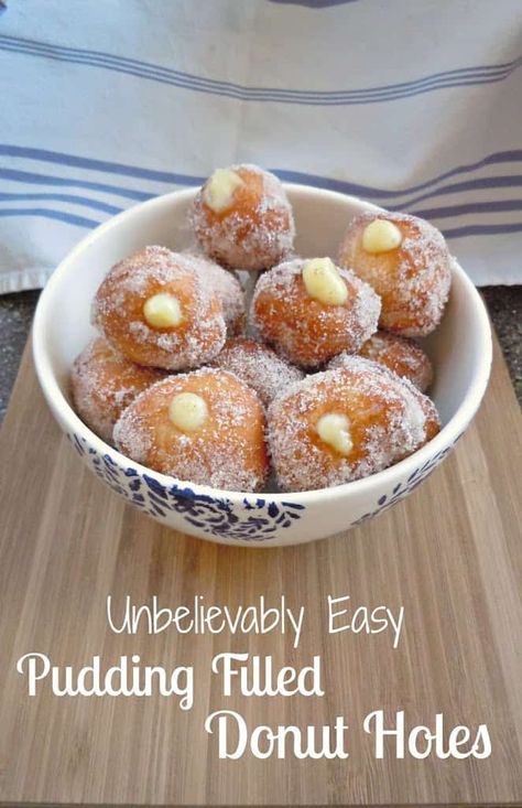 {Unbelievably Easy} Pudding Filled Donut Holes Cream Cheese Donut, Filled Donut Holes, Baby Cakes Maker, Cheese Donut, Babycakes Cake Pop Maker, Raclette Originale, Galette Des Rois Recipe, Easy Pudding, Easy Donut Recipe