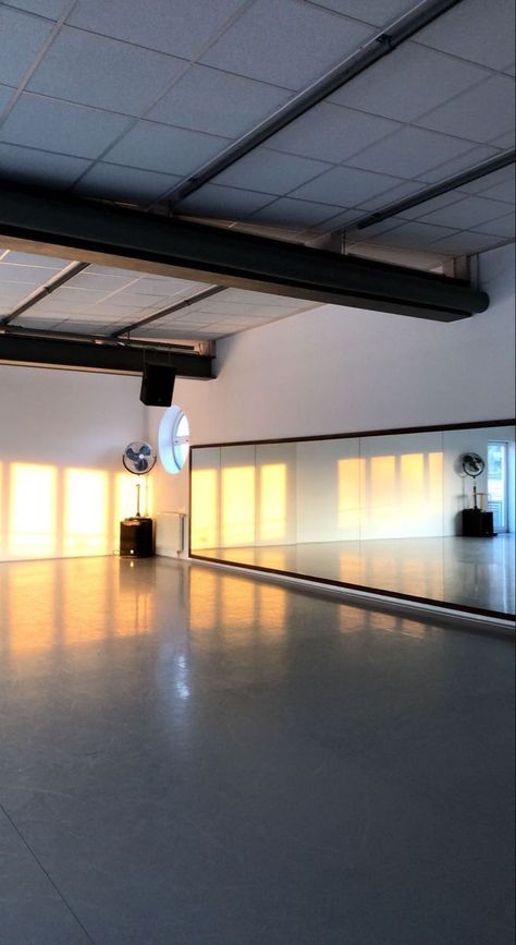 Dancing Room Aesthetic, Dance Room Aesthetic In House, Preppy Dance Studio, Dance Career Aesthetic, Dancing Studio Aesthetic, Practice Room Aesthetic, Dance Practice Room Aesthetic, Dance Rehearsal Aesthetic, Dance Room Aesthetic