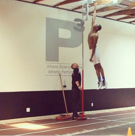 andrew wiggins vertical leap photo Polymetric Workout, Vertical Workout, Vertical Jump Workout, Proper Running Technique, Jump Workout, Andrew Wiggins, Vertical Jump Training, Vertical Jump, Basketball Tricks