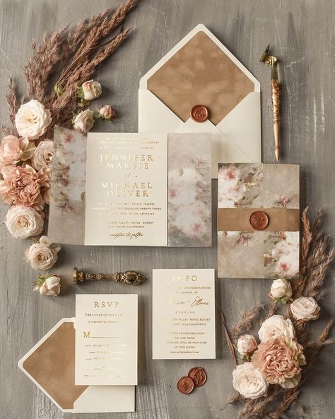 Fall Wedding Invitations To Complement Your Wedding Stationery ★ fall wedding invitations classic pastel Invitation Suite Flat Lay, Glamor Wedding, Boho Style Wedding Invitations, Velvet Wedding Invitations, Rustic Wedding Invitations, Vintage Wedding Cards, Wedding Renewal, Velvet Wedding, Gold Foil Wedding Invitations