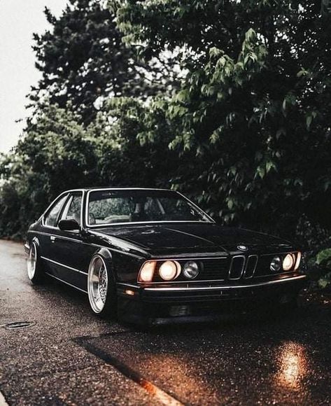 Bmw E24, Bmw E34, Bmw 6 Series, Rain Rain, Going To Rain, Bmw Classic, Euro Cars, Bmw X6, Bmw E30