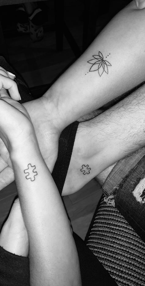 Stick N Poke, Stick And Poke, Leaf Tattoos, Maple Leaf Tattoo, Henna, Tattoos