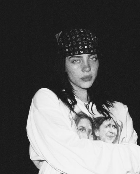 Billie Eilish Best Photos, Billie Eilish Aesthetic Black And White, Billie Black And White, Black And White Billie Eilish, Billie Eilish Black And White, Billie Eilish Black, Billie Eilish Aesthetic, Billie Eillish, Black And White Posters