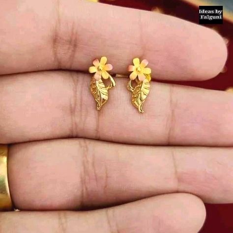 Earrings With Price, Gold Jwellary, Gold Jewelry Design, Tops Earrings, Gold Earing, Tanishq Jewellery, Pretty Gold Necklaces, Ajanta Caves, Gold Earrings For Kids